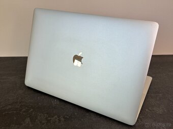 MacBook Pro 15'' 2016 / i7 / 16GB / 512GB SSD - DPH - 5
