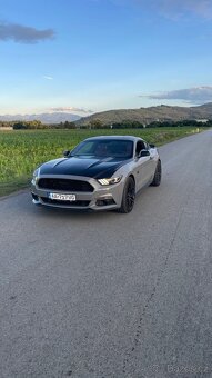 Ford mustang 5.0 - 5