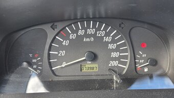 Opel Agila najeto pouze 70.000km - 5