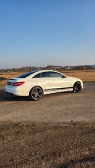 Mercedes Benz E350CDI Coupe - 5