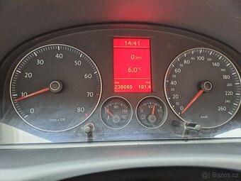 Volkswagen Turan 1.4 TSI 7 míst - 5