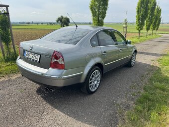 VW Passat VV8, ČR původ, 4x4 automat - 5