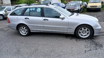 Mercedes c220 cdi 110kw rok 2005 face - 5