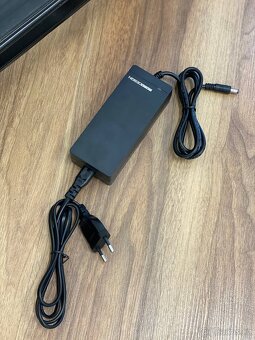 ZCELA NOVÁ elektrokoloběžka MOMODESIGN EVO 9 – 400 W, 25 km/ - 5