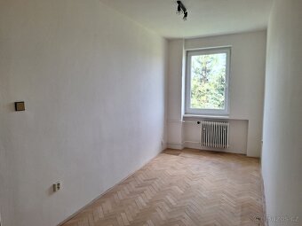 Prodej bytu 3+1, 74 m2, v Olomouci, Chválkovická ul. - 5