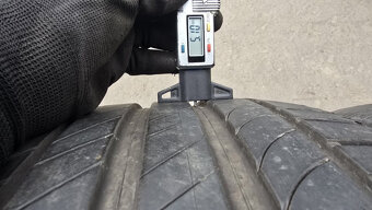 Letní pneu 235/40/19 Kleber - 5