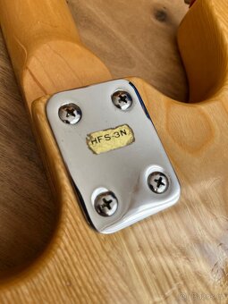 Arirang Stratocaster 1979 Korea - 5