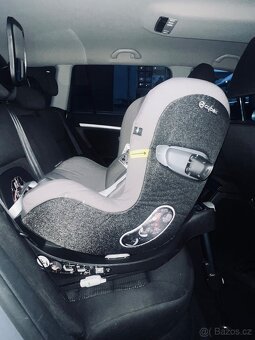Cybex Sirona Z i-size i s bází - 5