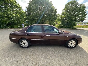 Lancia thesis 2.4 jtd - 5