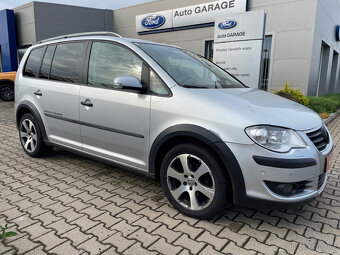 Volkswagen Touran 2.0 TDI CROSS kůže, xenoxy - 5