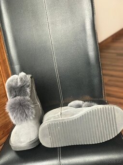UGG - 5
