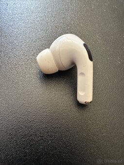 Apple AirPods Pro krabička a levé sluchátko - 5