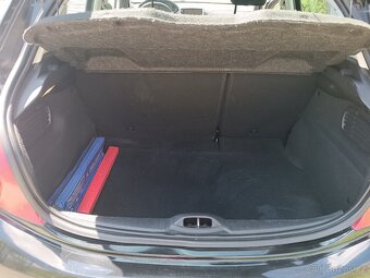 Peugeot 208 1,2 r. 2014 - 5
