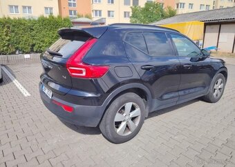 Volvo XC40 2.Oi T4 140KW,MOMENTUM,LED,AUT benzín automat - 5