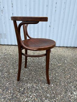 Křeslo Thonet - 5