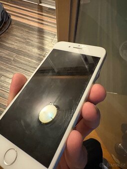 iPhone 8 64gb white newerlock - 5