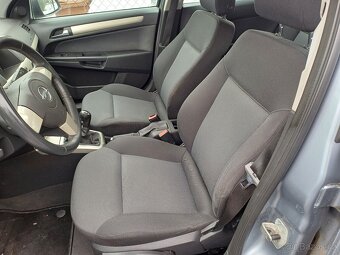Benzínová Opel Astra 1.8 ..16V Tempomat - 5
