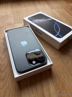 Apple iPhone 16 Pro 256GB černý - 5