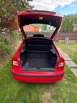 Škoda Octavia 1.6 Tour ročník 2008 - 5