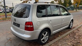 Touran 2.0Tdi DSG Automat BiXenony Webasto Parktronik Zaves - 5