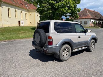 Toyota Land Cruiser 90 - 5