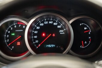 Suzuki Grand Vitara 2.0i benzín 103kw - 5