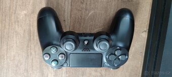 PS4 pro - 5