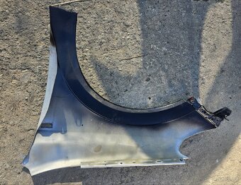 Opel Astra H přední blatníky. - 5