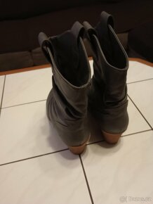 Nové kožené kozačky vel.43, špatně zvolená velikost - 5