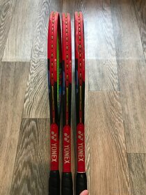 Prodám 3 Rakety Yonex Vcore Scarlet 98 - 5