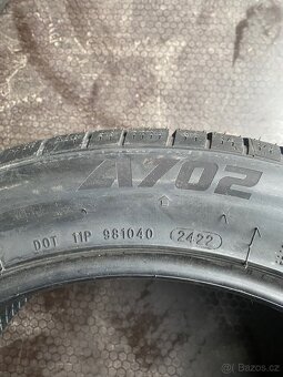 Prodám zimní pneu 255/45r18 - 5