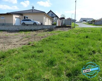 Prodej pozemku pro bydlení, 584 m2 - Ptení, ev.č. 00523 - 5