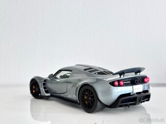 Hennessey Venom GT - AUTOart Signature 1:18 - 5