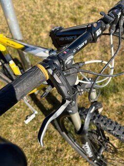 Rock Machine Flash XC - 5