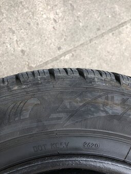 Prodám sadu zimních pneumatik Rosava 195/70/r15C - 5