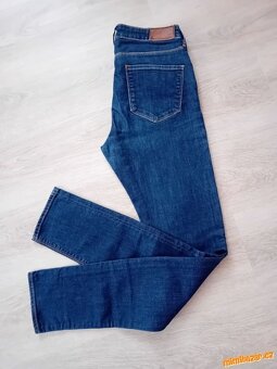 HEZKÉ DÍVČÍ DŽÍNY - vel.152/158 /zn. H&M - 5