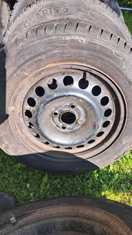 Prodám pneumatiky letní. 185.60.R 15.T.Opel.cena.3500..+ Rez - 5
