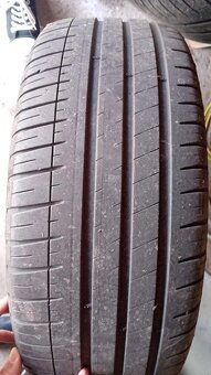 ALU kola 18" 5 x 114,3 pneu Michelin - 5