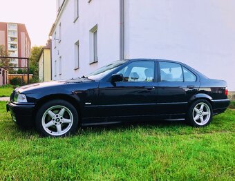 BMW 320iA e36 - 5