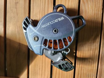 Revo Wild Country poloautomatické jistítko - 5