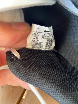 Nike Phantom sálovky vel. 40 - 5