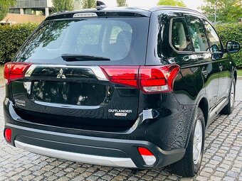 Mitsubishi Outlander 2.0i BENZÍN 2017 MANUÁL LED KAMERA 2WD - 5