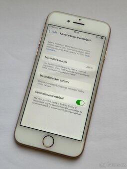 APPLE iPhone 8 64GB Rose Gold - 5