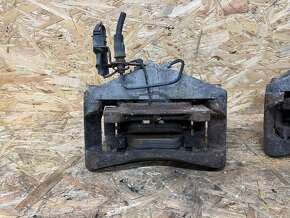 PŘEDNÍ TŘMENY AUDI A6 4F 3.0 TDI - 5