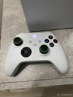 Xbox Series X + Xbox 7.1 Headset - 5