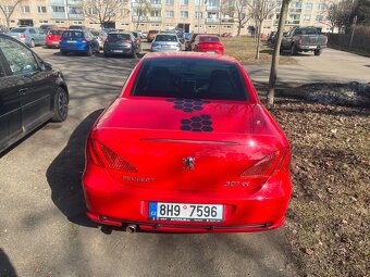 Peugeot 307cc 2.0 benzín 103 kW - 5