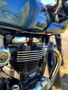Triumph Thruxton 1200 - 5