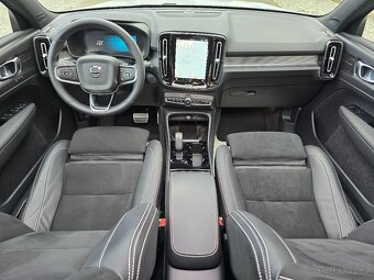 VOLVO XC40 300kW 4x4 TWIN RECHARGE PRO ČR 2022 LED+NAVI -DPH - 5