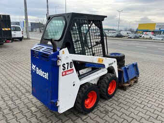 Smykový nakladač Bobcat 453, 2 lžíce 2 páry kol UNC - 5