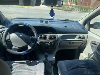 Renault Mégane Scenic 1.6i - 5
